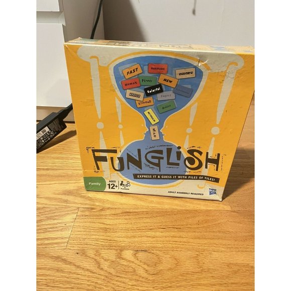 Sealed Funglish Board Game Hasbro Family Word Guessing Game Express It & Guess - Picture 6 of 6